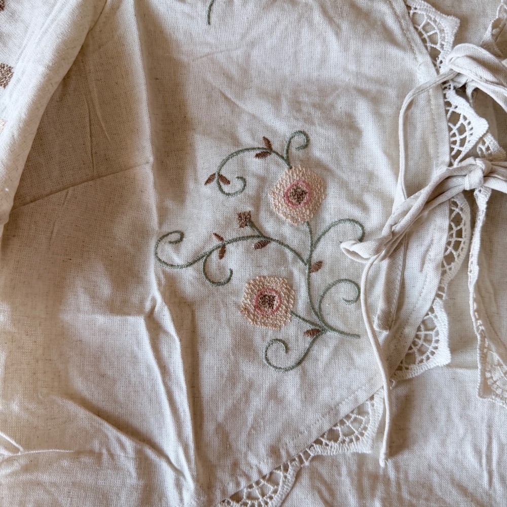 Moon River Embroidered Tie Front Crop Top Linen Blend Floral Scallop Lace Small - Picture 10 of 10
